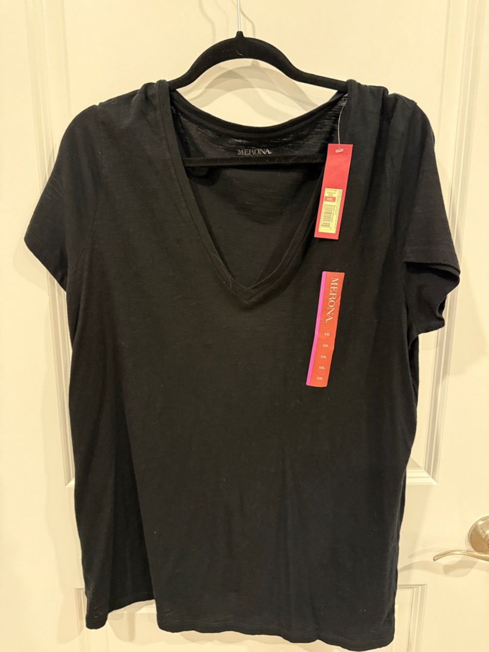 Merona Black V-Neck Short Sleeve Tee with Tag